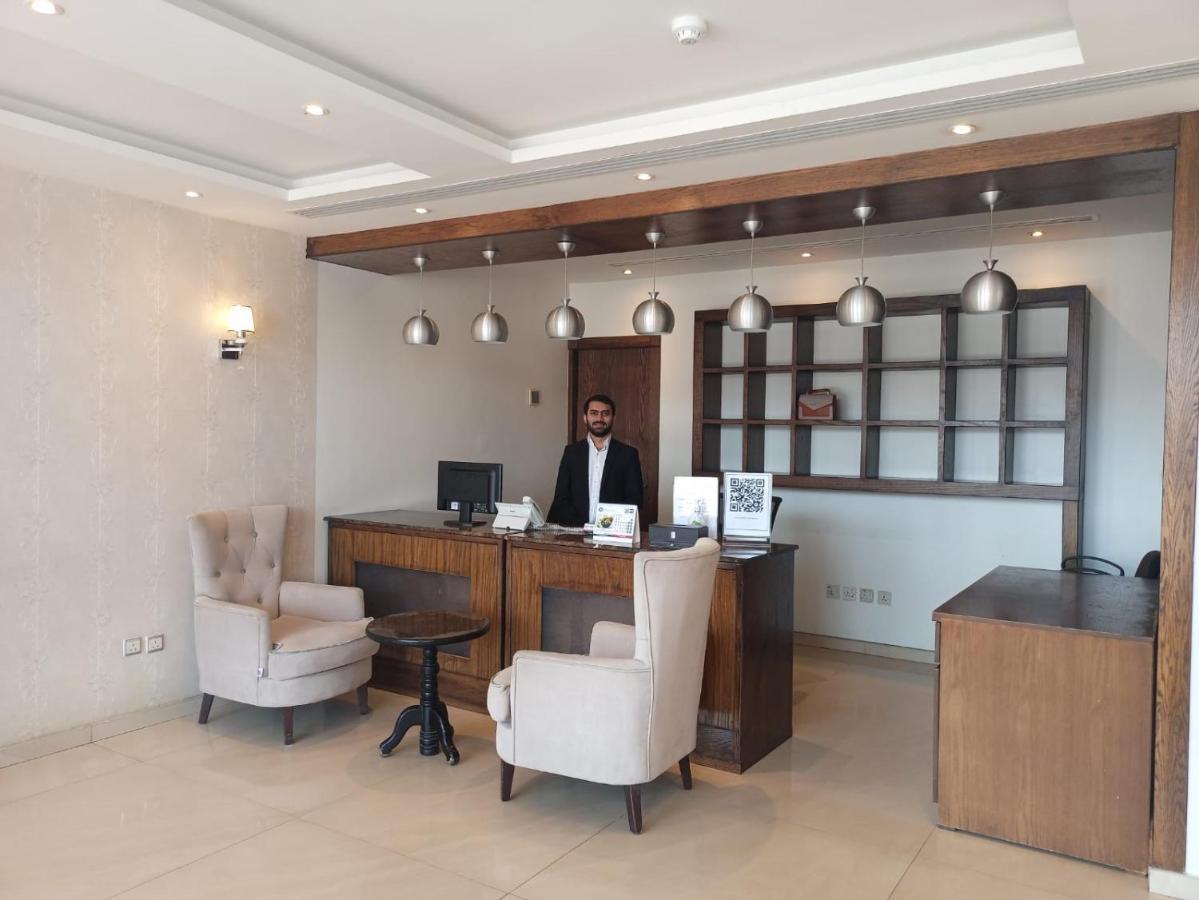 Burj Alawal Hotell Al Al Jubail Exteriör bild